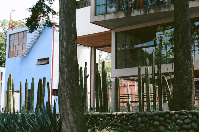 Frida and Diego studio-houses in San Ángel, Mexico City, 1931-32 (photograph by An Nguyen)